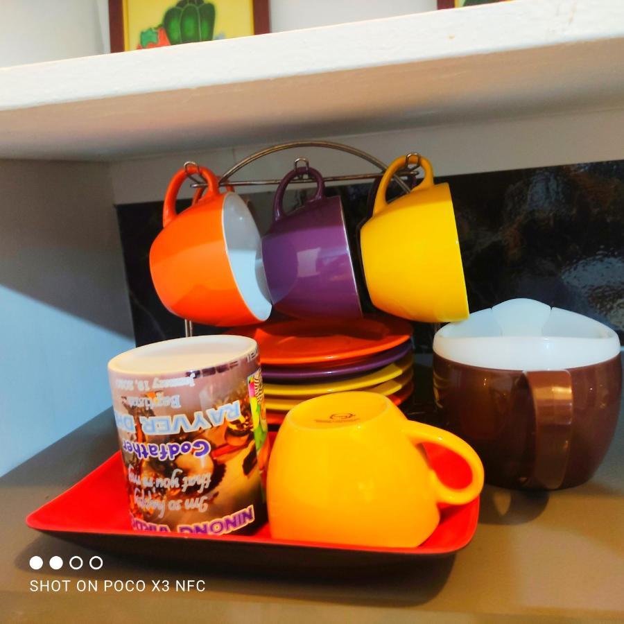 Alabang Affordable Condominium マニラ市 エクステリア 写真