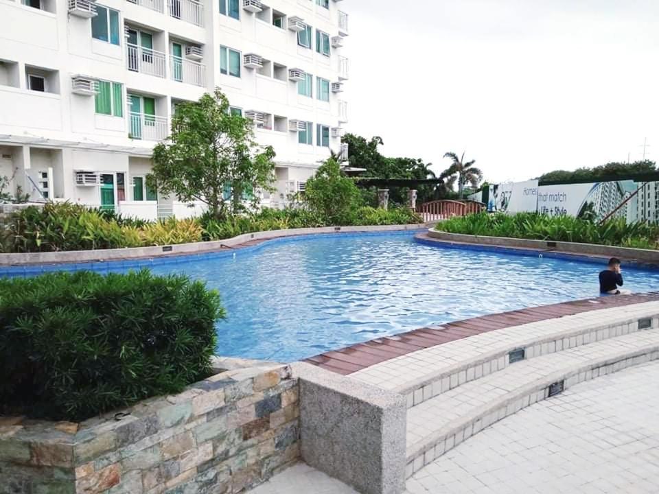 Alabang Affordable Condominium マニラ市 エクステリア 写真